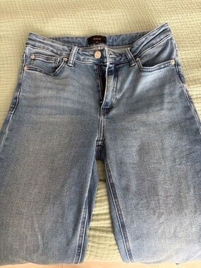 Quince Bella Straight 27x26